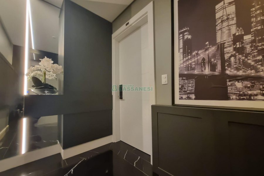 Apto Mobiliado com 165m², 3 dormitórios, 3 vagas, no bairro Panazzolo em Caxias do Sul para Alugar