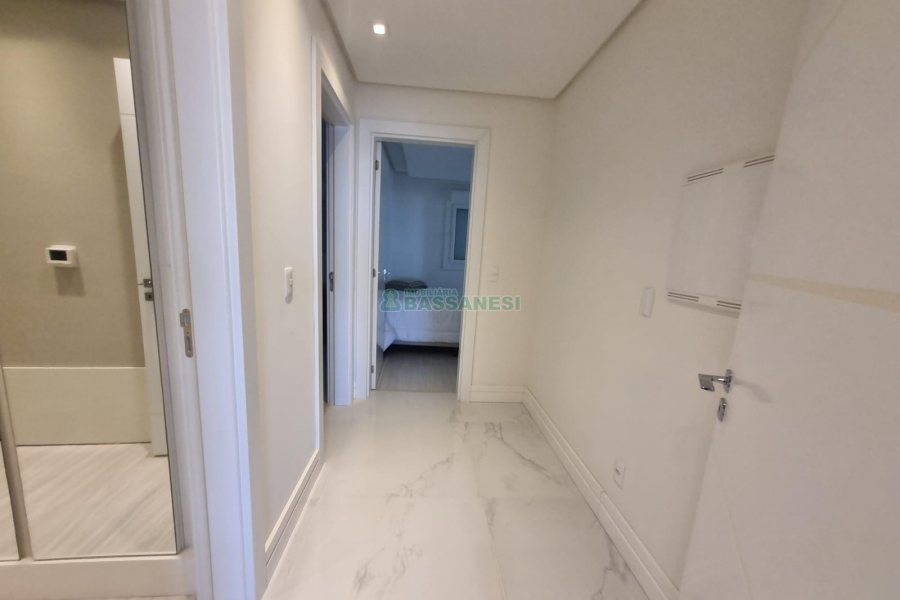 Apto Mobiliado com 165m², 3 dormitórios, 3 vagas, no bairro Panazzolo em Caxias do Sul para Alugar