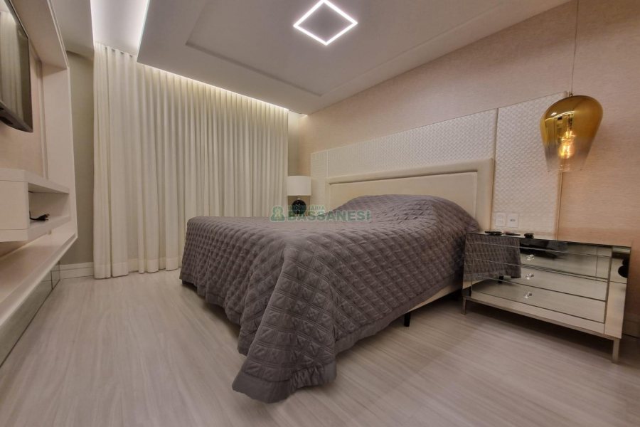 Apto Mobiliado com 165m², 3 dormitórios, 3 vagas, no bairro Panazzolo em Caxias do Sul para Alugar