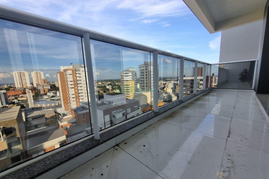 Apto Mobiliado com 165m², 3 dormitórios, 3 vagas, no bairro Panazzolo em Caxias do Sul para Alugar