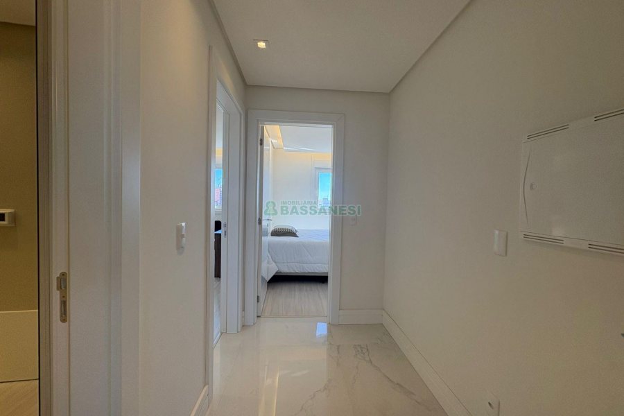 Apto Mobiliado com 165m², 3 dormitórios, 3 vagas, no bairro Panazzolo em Caxias do Sul para Alugar