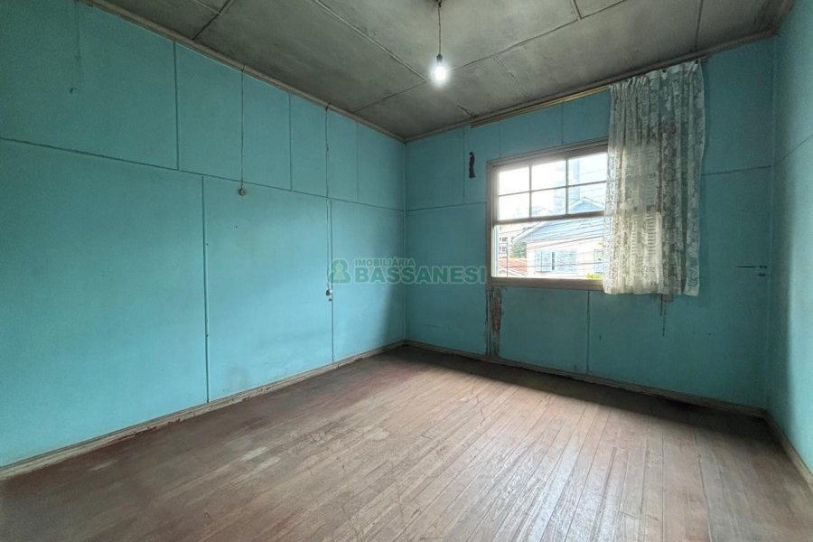 Casa com 110m², 3 dormitórios, no bairro Pio X em Caxias do Sul para Alugar