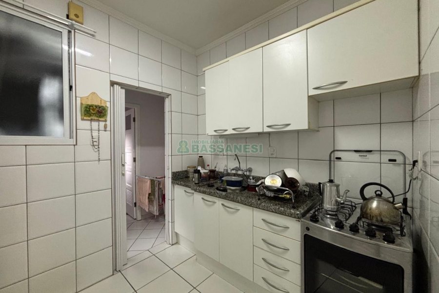 Apto Mobiliado com 120m², 3 dormitórios, no bairro Pio X em Caxias do Sul para Alugar