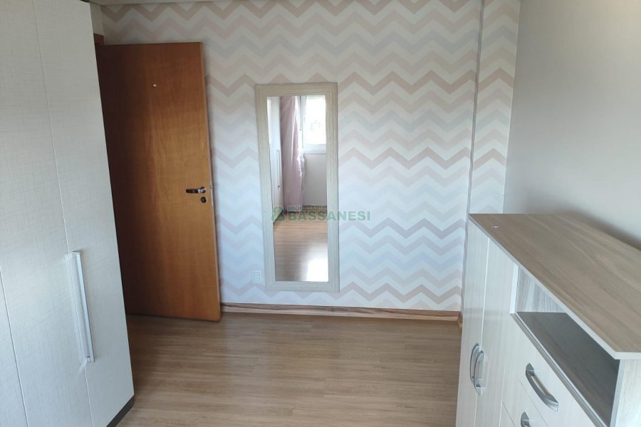 Apto Mobiliado com 110m², 2 dormitórios, 2 vagas, no bairro Lourdes em Caxias do Sul para Alugar