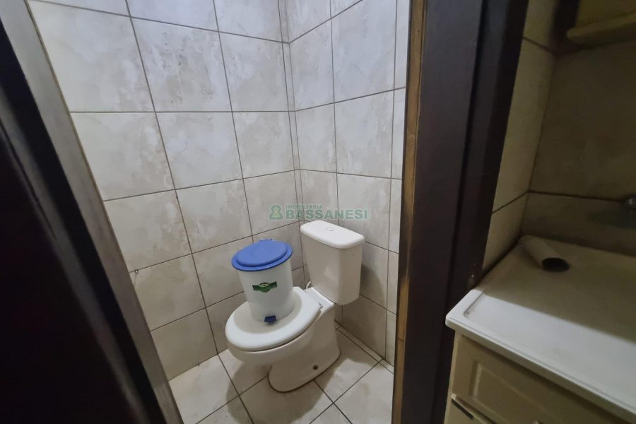 Pavilhão com 200m², 1 vaga, no bairro Cristo Redentor em Caxias do Sul para Alugar