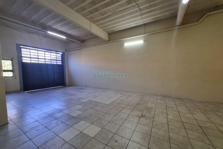 Pavilhão com 200m², 1 vaga, no bairro Cristo Redentor em Caxias do Sul para Alugar