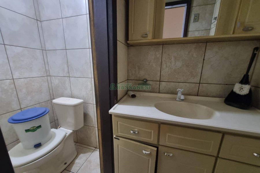 Pavilhão com 200m², 1 vaga, no bairro Cristo Redentor em Caxias do Sul para Alugar