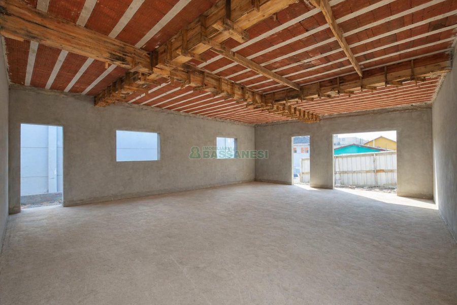 Loja com 100m², 1 vaga, no bairro Nossa Senhora do Rosário em Caxias do Sul para Alugar