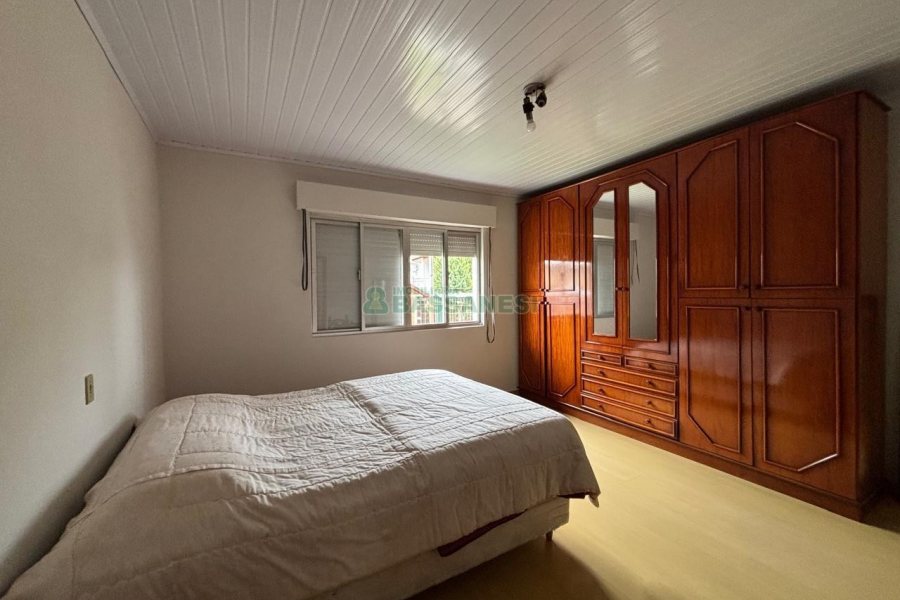 Casa com 190m², 3 dormitórios, 3 vagas, no bairro Rio Branco em Caxias do Sul para Alugar