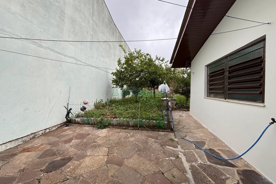 Casa com 190m², 3 dormitórios, 3 vagas, no bairro Rio Branco em Caxias do Sul para Alugar