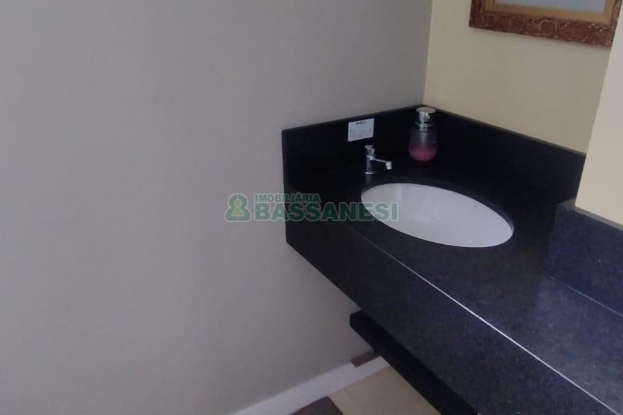 Sala com 47m², no bairro Centro em Caxias do Sul para Comprar