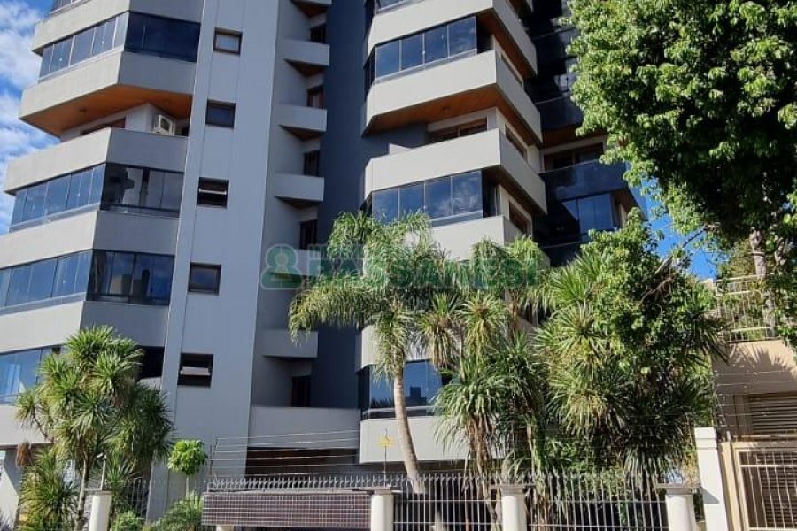Apartamento com 269m², 3 dormitórios, 3 vagas, no bairro Exposição em Caxias do Sul para Comprar