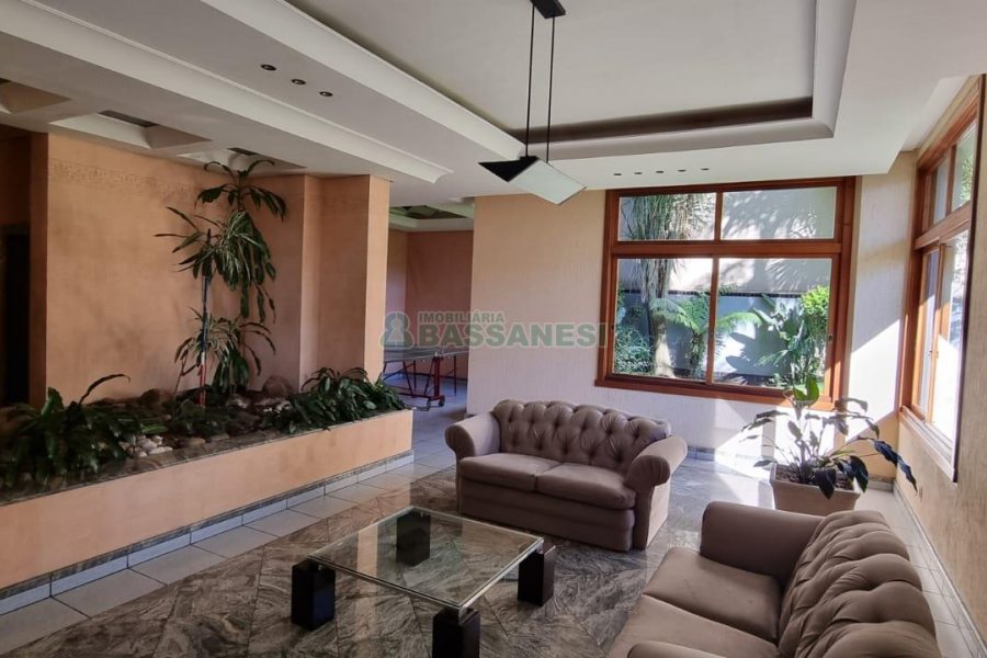 Apartamento com 269m², 3 dormitórios, 3 vagas, no bairro Exposição em Caxias do Sul para Comprar