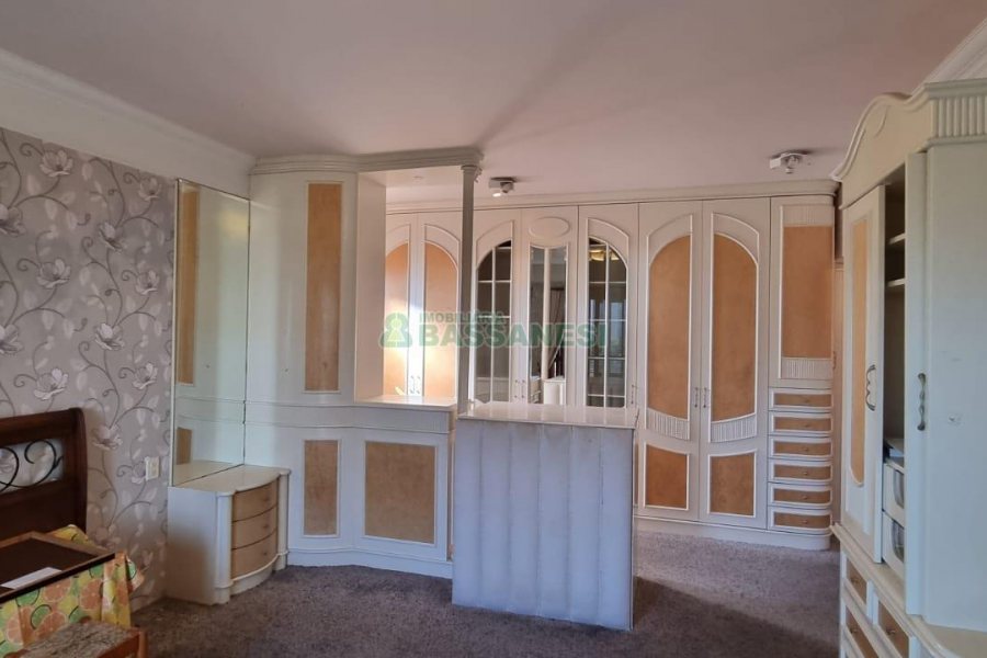 Apartamento com 269m², 3 dormitórios, 3 vagas, no bairro Exposição em Caxias do Sul para Comprar