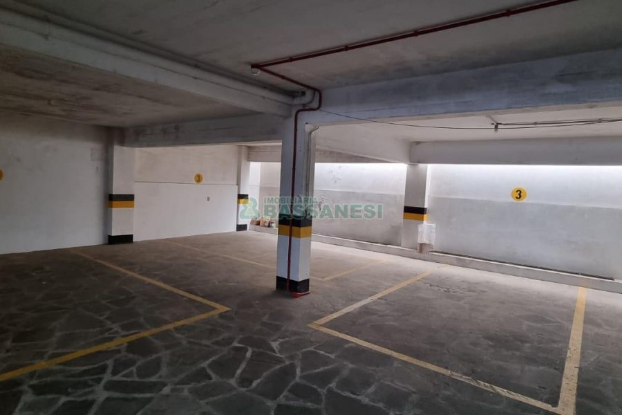 Apartamento com 269m², 3 dormitórios, 3 vagas, no bairro Exposição em Caxias do Sul para Comprar