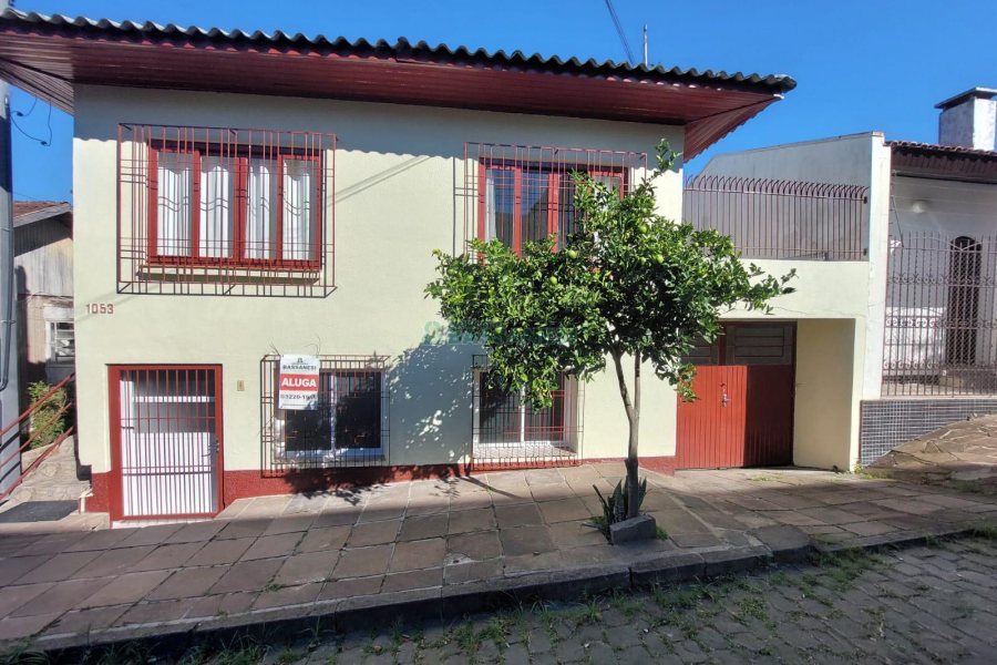Casa com 50m², 2 dormitórios, no bairro Panazzolo em Caxias do Sul para Alugar