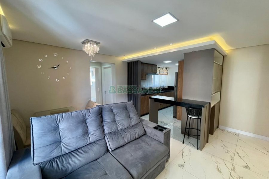 Apto Mobiliado com 72m², 2 dormitórios, 2 vagas, no bairro Universitário em Caxias do Sul para Alugar