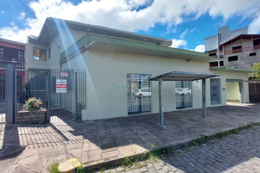 Casa com 80m², 3 dormitórios, no bairro São José em Caxias do Sul para Alugar