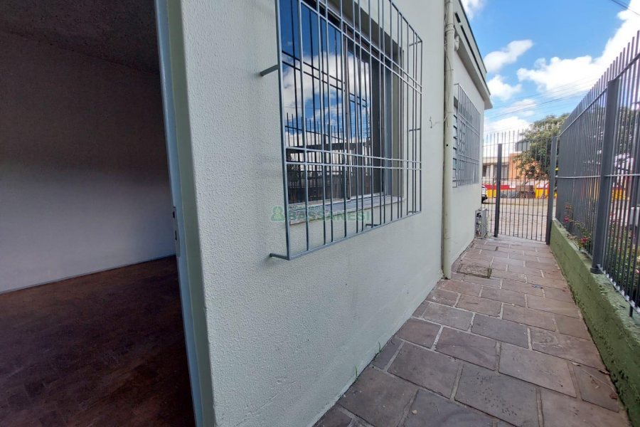 Casa com 80m², 3 dormitórios, no bairro São José em Caxias do Sul para Alugar