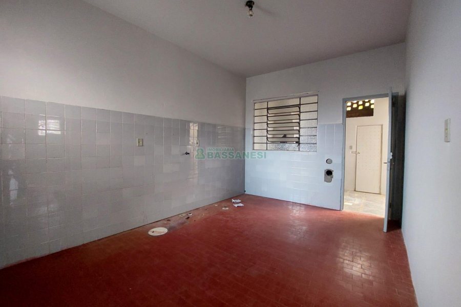 Casa com 80m², 3 dormitórios, no bairro São José em Caxias do Sul para Alugar