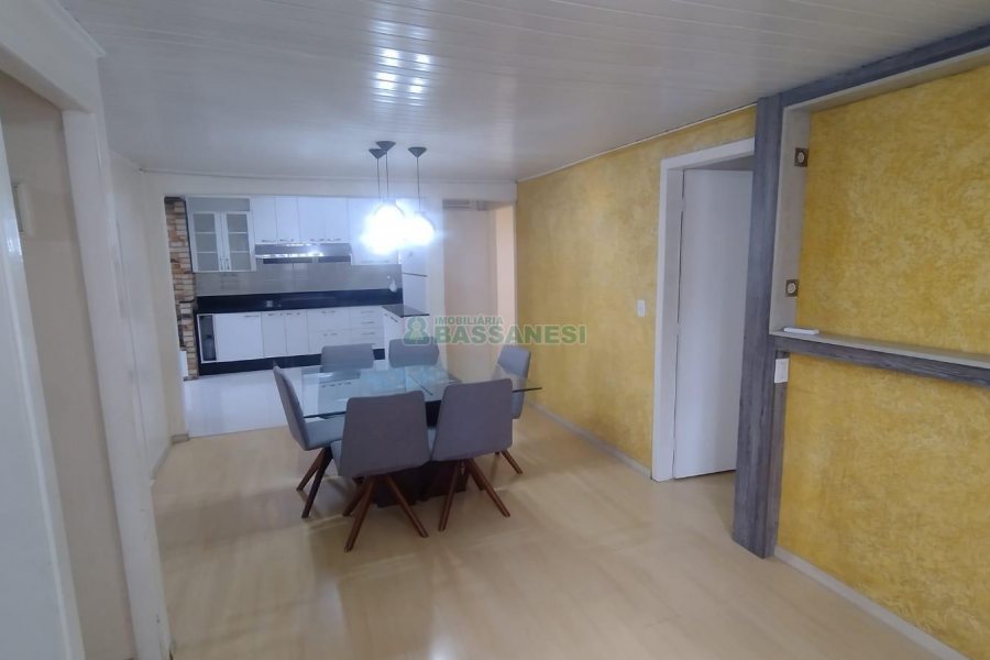 Casa com 268m², 3 dormitórios, 2 vagas, no bairro Esplanada em Caxias do Sul para Comprar