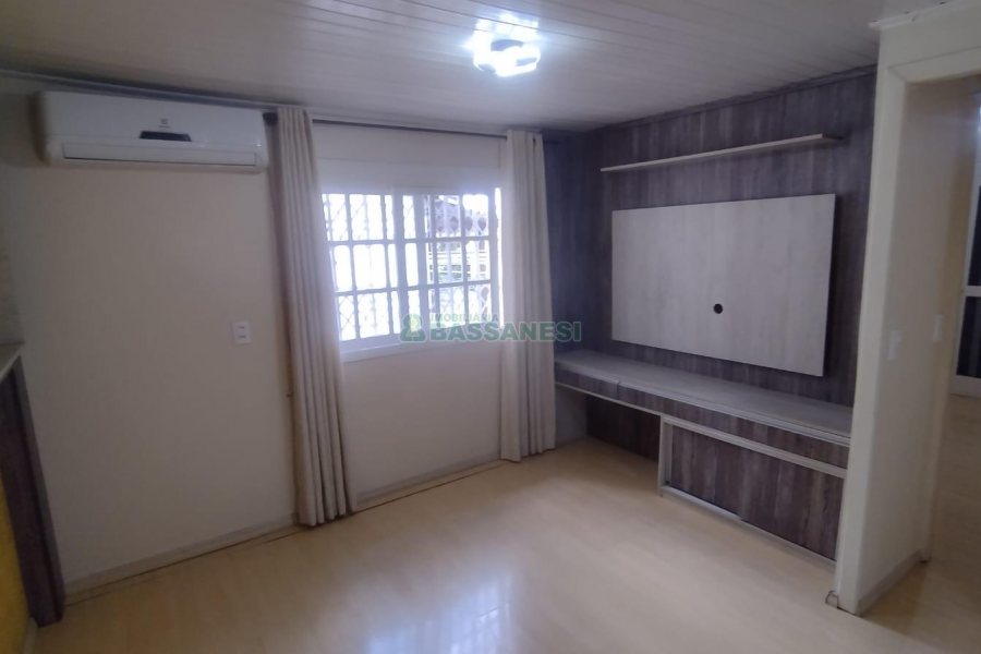 Casa com 268m², 3 dormitórios, 2 vagas, no bairro Esplanada em Caxias do Sul para Comprar
