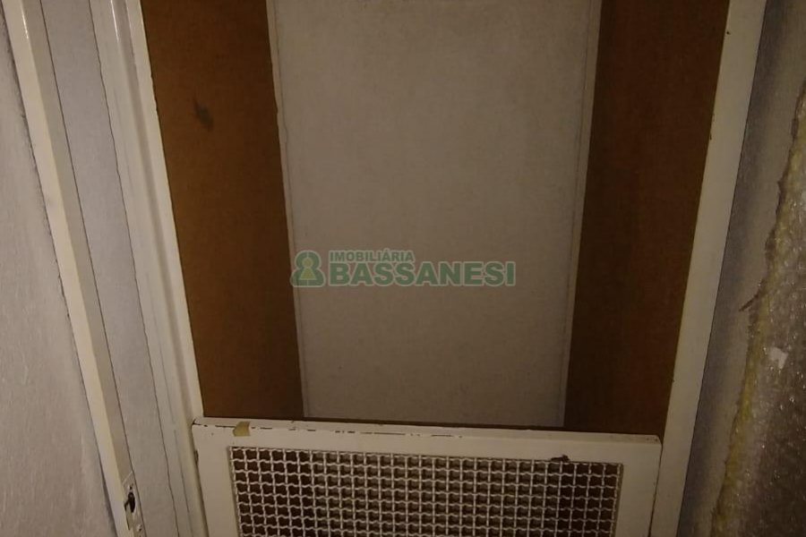 Casa com 268m², 3 dormitórios, 2 vagas, no bairro Esplanada em Caxias do Sul para Comprar