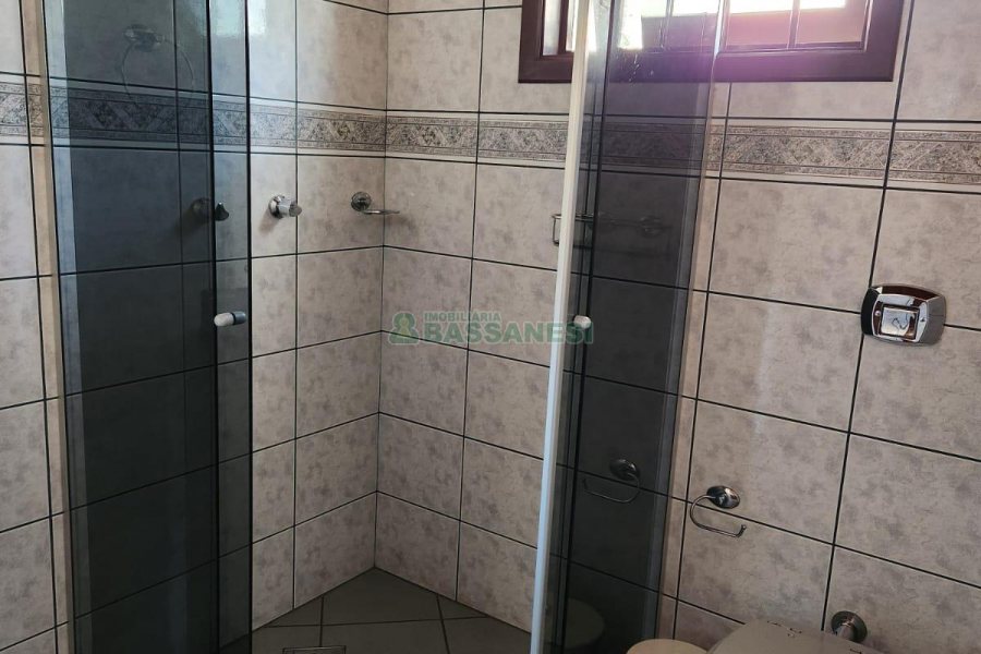 Casa com 264m², 3 dormitórios, 4 vagas, no bairro Bela Vista em Caxias do Sul para Comprar