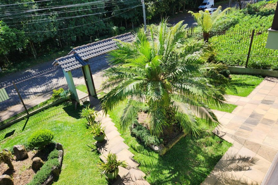 Casa com 264m², 3 dormitórios, 4 vagas, no bairro Bela Vista em Caxias do Sul para Comprar