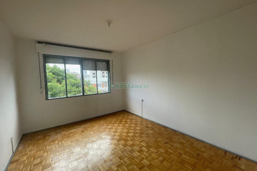 Apartamento com 90m², 3 dormitórios, 1 vaga, no bairro Pio X em Caxias do Sul para Alugar