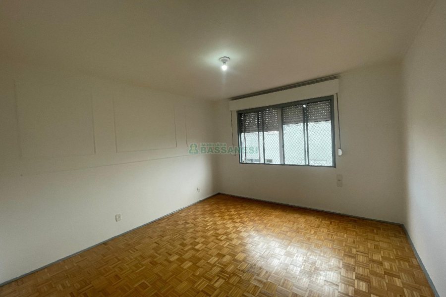 Apartamento com 90m², 3 dormitórios, 1 vaga, no bairro Pio X em Caxias do Sul para Alugar
