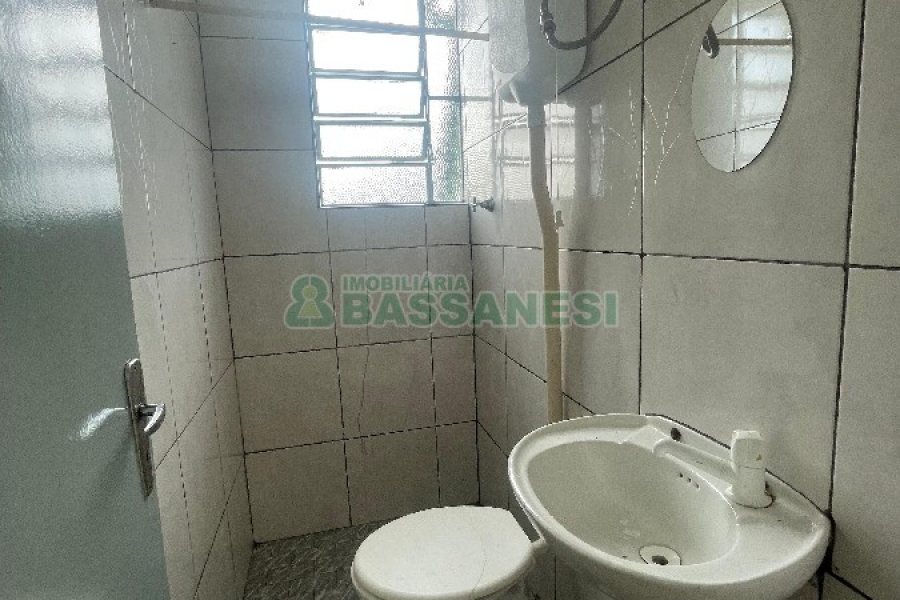 Apartamento com 90m², 3 dormitórios, 1 vaga, no bairro Pio X em Caxias do Sul para Alugar