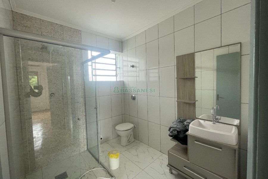 Apartamento com 90m², 3 dormitórios, 1 vaga, no bairro Pio X em Caxias do Sul para Alugar