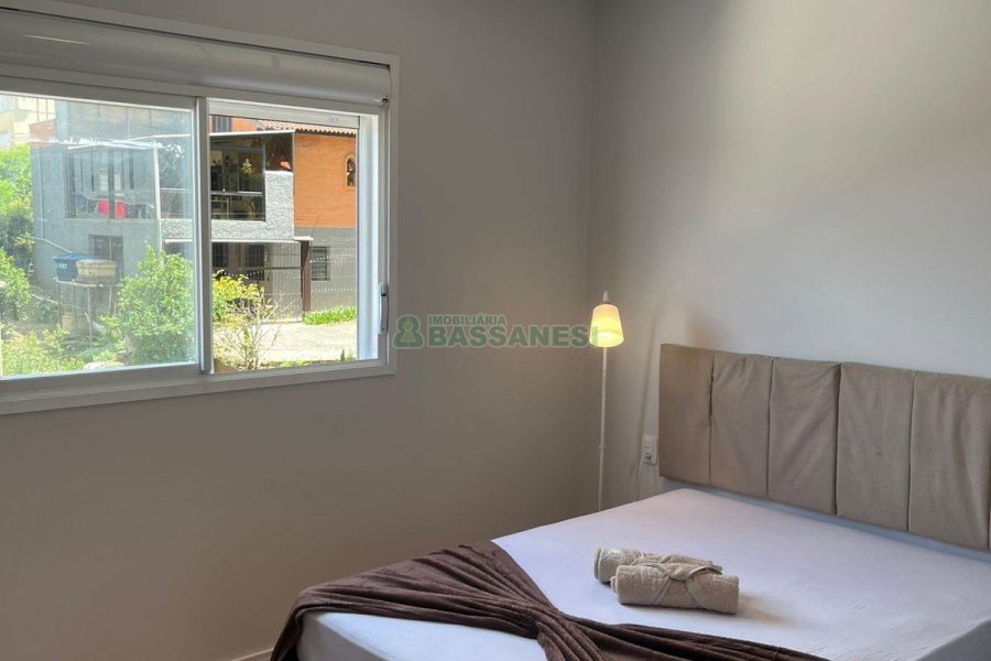 Apartamento com 55m², 2 dormitórios, 1 vaga, no bairro Panazzolo em Caxias do Sul para Comprar