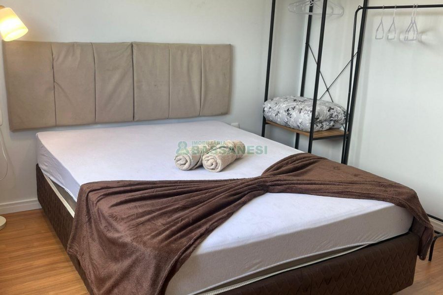 Apartamento com 55m², 2 dormitórios, 1 vaga, no bairro Panazzolo em Caxias do Sul para Comprar