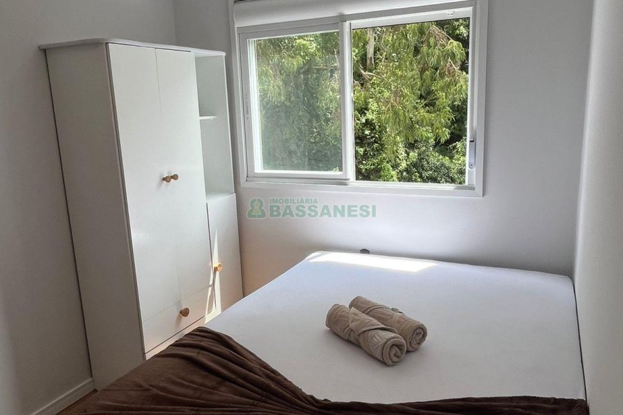 Apartamento com 55m², 2 dormitórios, 1 vaga, no bairro Panazzolo em Caxias do Sul para Comprar