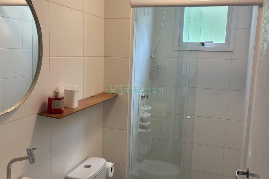 Apartamento com 55m², 2 dormitórios, 1 vaga, no bairro Panazzolo em Caxias do Sul para Comprar