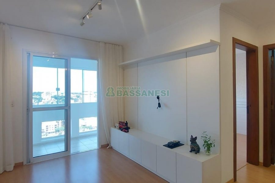Apartamento com 44m², 1 dormitório, 1 vaga, no bairro Petrópolis em Caxias do Sul para Alugar