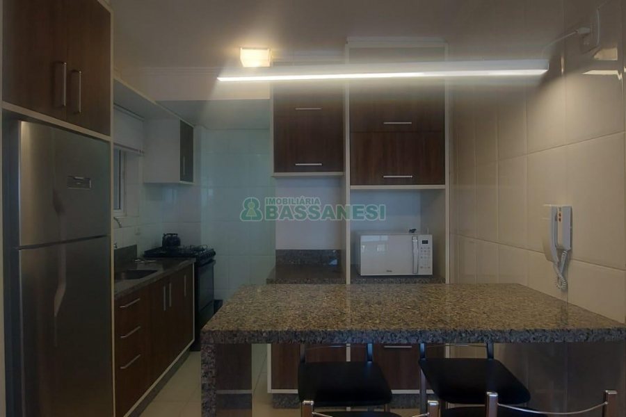 Apartamento com 44m², 1 dormitório, 1 vaga, no bairro Petrópolis em Caxias do Sul para Alugar