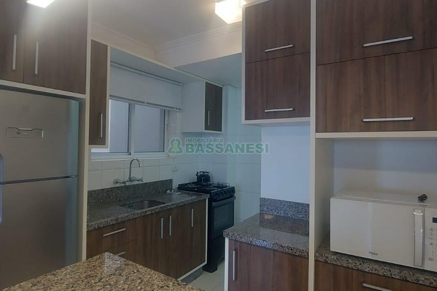 Apartamento com 44m², 1 dormitório, 1 vaga, no bairro Petrópolis em Caxias do Sul para Alugar