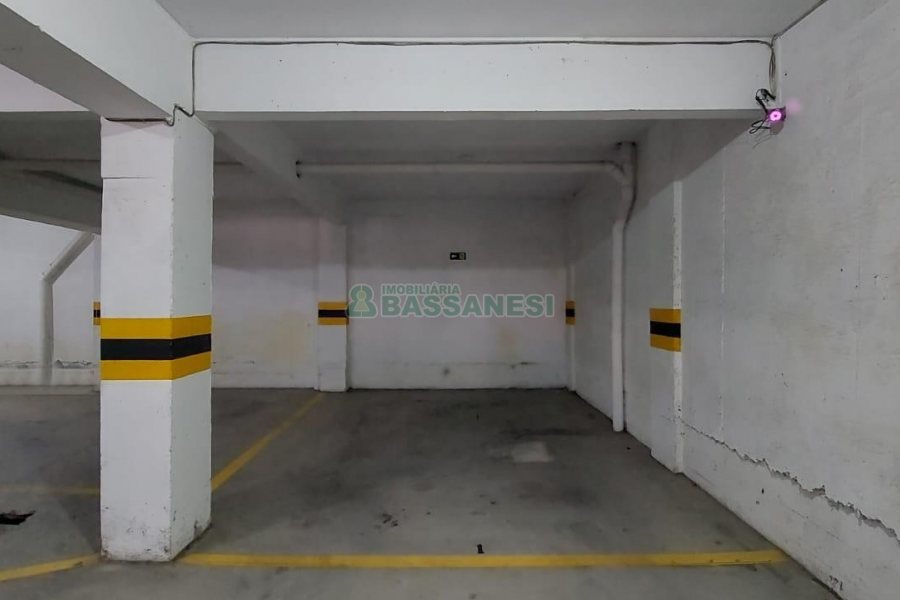 Apartamento com 44m², 1 dormitório, 1 vaga, no bairro Petrópolis em Caxias do Sul para Alugar