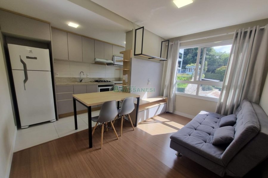 Apto Mobiliado, 1 dormitório, no bairro Lourdes em Caxias do Sul para Alugar