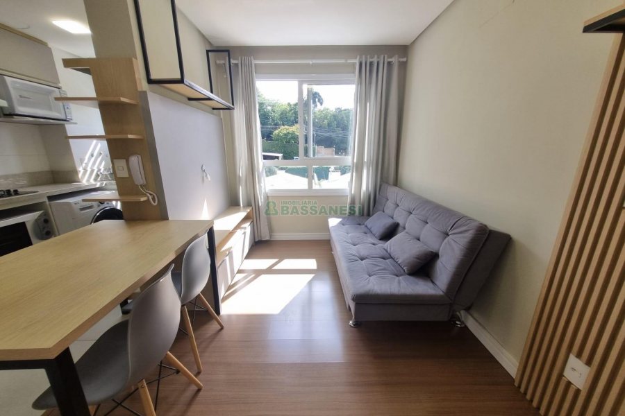 Apto Mobiliado, 1 dormitório, no bairro Lourdes em Caxias do Sul para Alugar