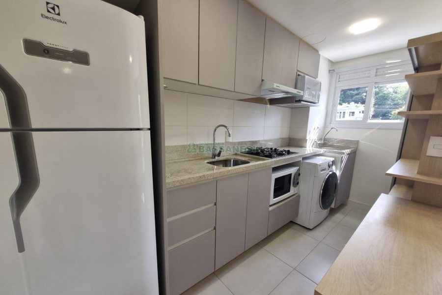 Apto Mobiliado, 1 dormitório, no bairro Lourdes em Caxias do Sul para Alugar