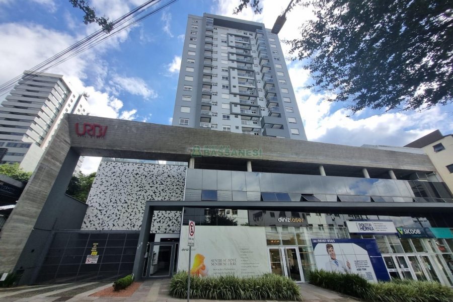 Apto Mobiliado, 1 dormitório, no bairro Lourdes em Caxias do Sul para Alugar