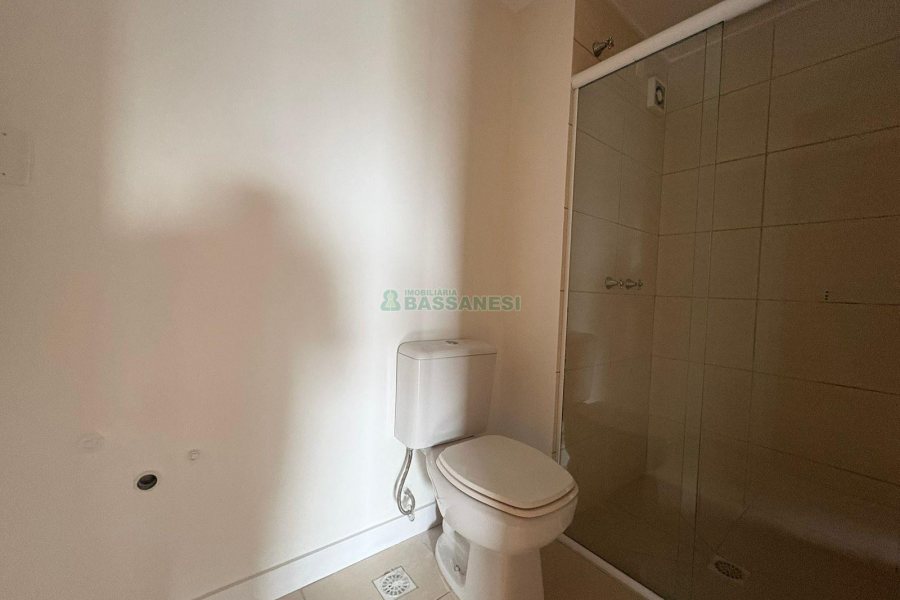 Apartamento com 165m², 3 dormitórios, 2 vagas, no bairro Universitário em Caxias do Sul para Alugar