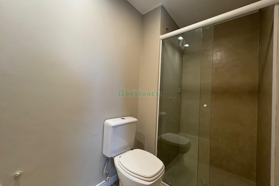 Apartamento com 165m², 3 dormitórios, 2 vagas, no bairro Universitário em Caxias do Sul para Alugar