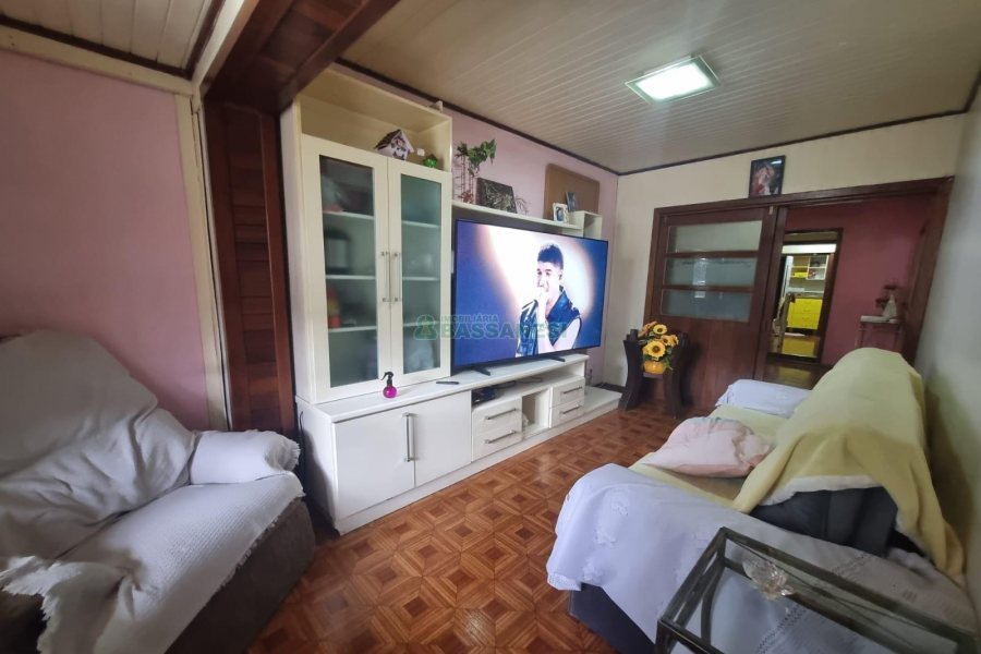 Casa com 200m², 4 dormitórios, 3 vagas, no bairro Colina Sorriso em Caxias do Sul para Alugar