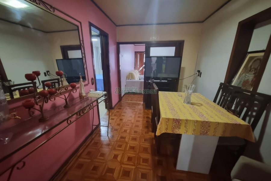 Casa com 200m², 4 dormitórios, 3 vagas, no bairro Colina Sorriso em Caxias do Sul para Alugar