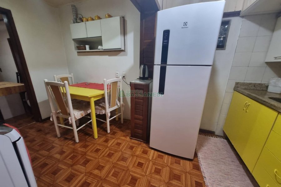 Casa com 200m², 4 dormitórios, 3 vagas, no bairro Colina Sorriso em Caxias do Sul para Alugar